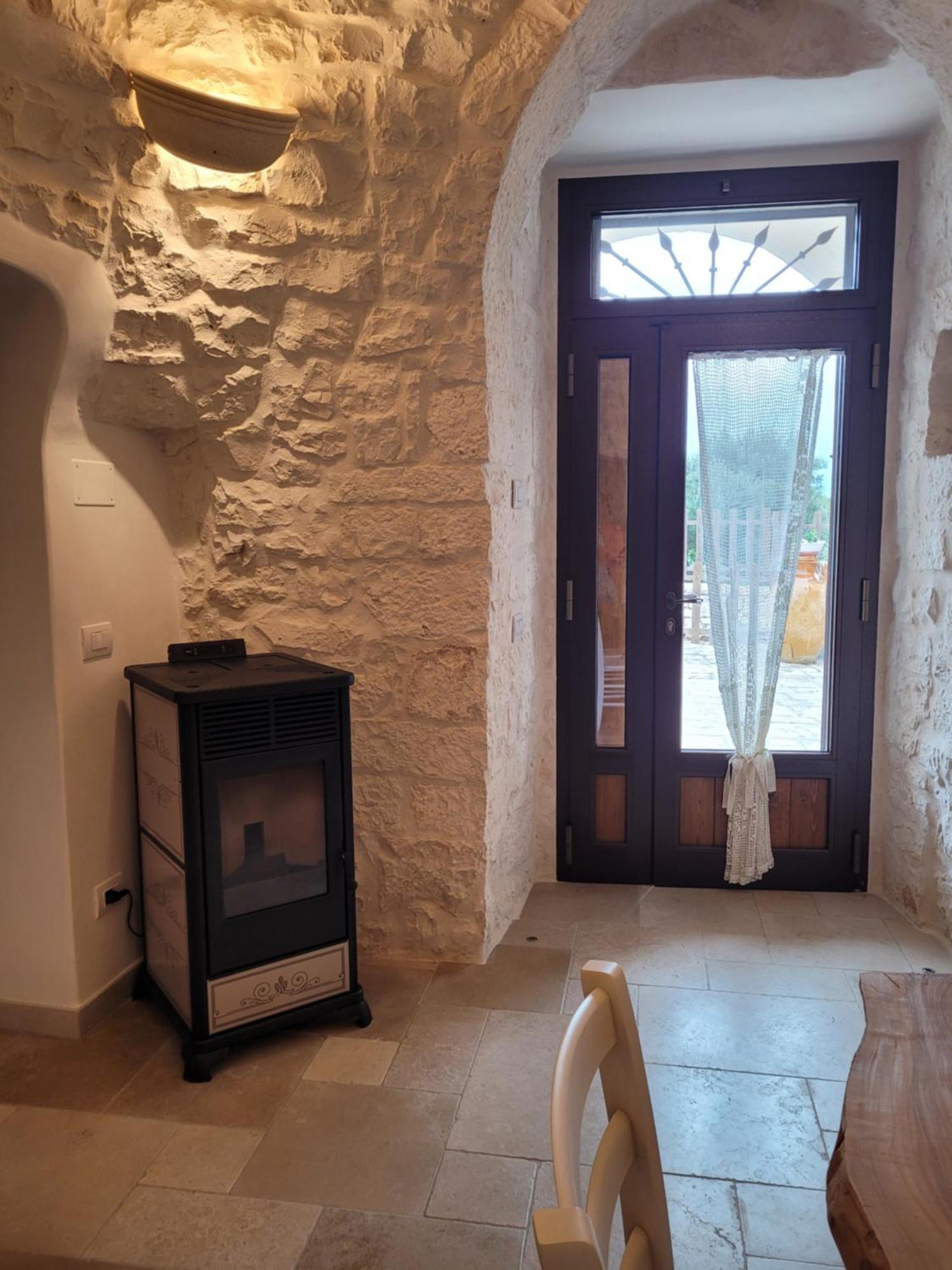 Valle D'Itria Trulli E Alcova Mikael Cisternino Luaran gambar