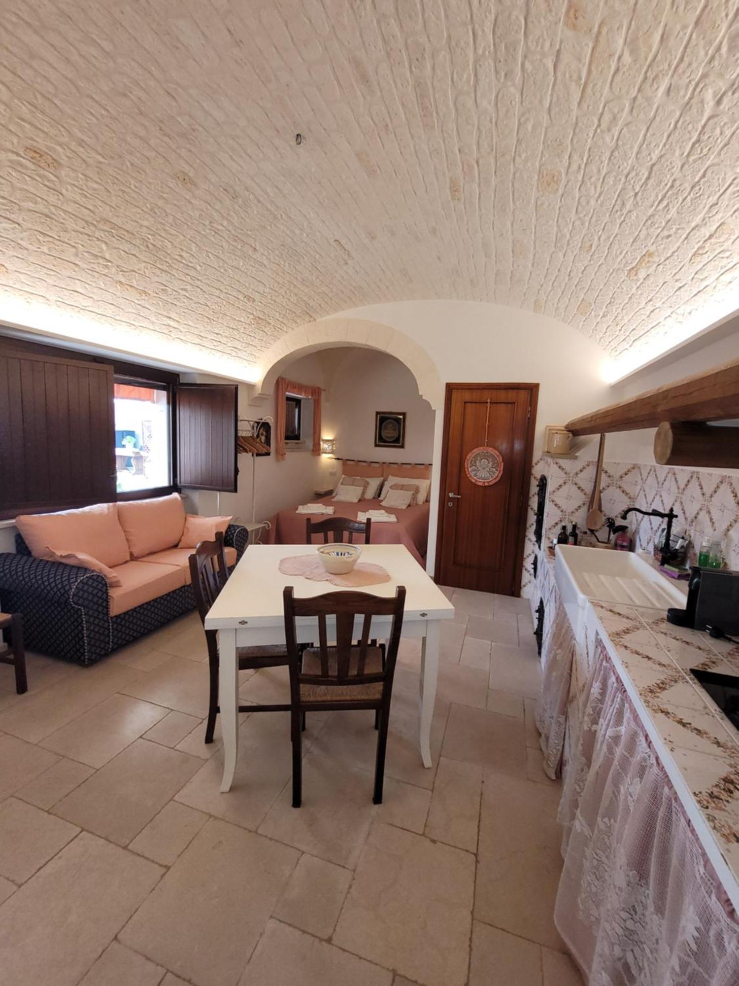 Valle D'Itria Trulli E Alcova Mikael Cisternino Luaran gambar